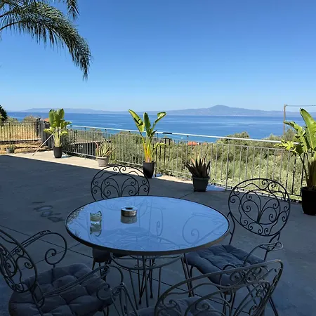 Jstverga ηomes A1 Sea View From Balcony With Parking * Calamata